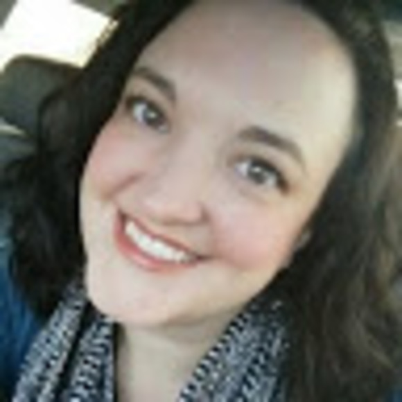 Meet your Posher, Jami - Picture 1 of 1